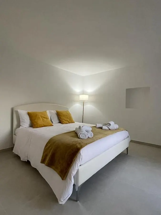 Bed and Breakfast Cutelli Gold Aeroporto di Catania Fontana Rossa